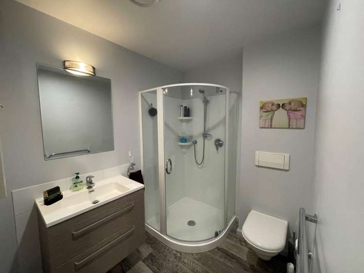 2/12 Adams Avenue 11229_8