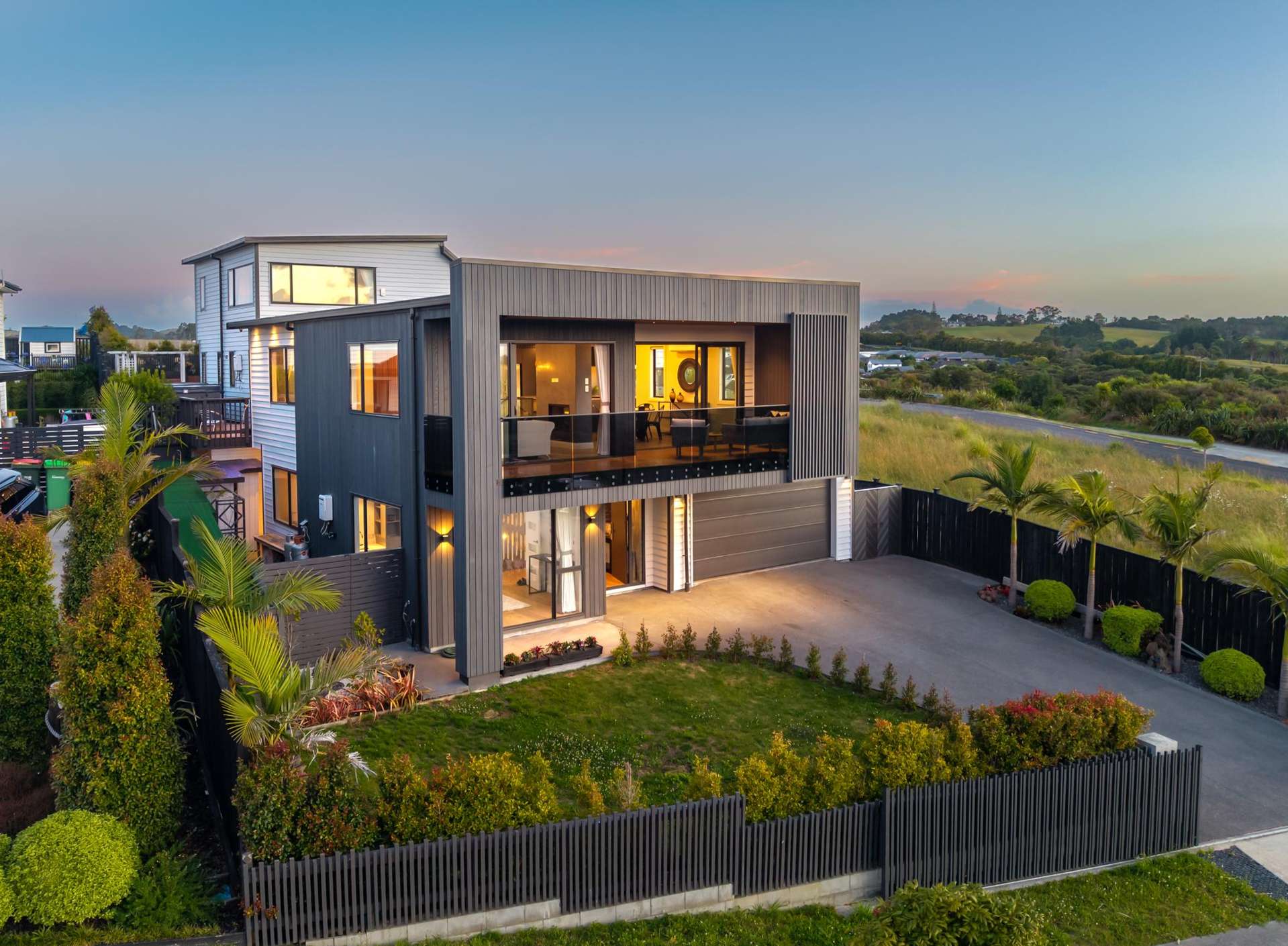 4 Hapukupuku Avenue Beachlands_0