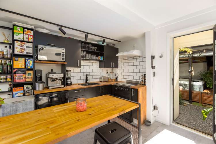 4/347 Armagh Street Linwood_5