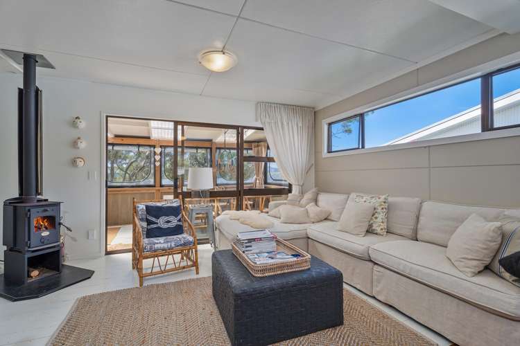 307 Tangiora Avenue Whangapoua_2