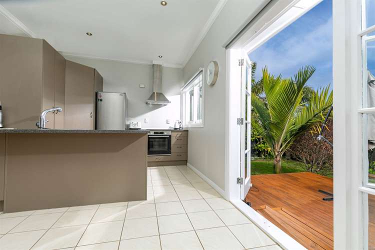 79 Astley Avenue New Lynn_7