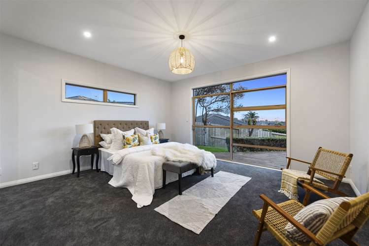 6 Heathfield Avenue Huntington_13