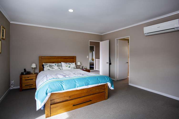 24 Fairburn Place Leamington_13