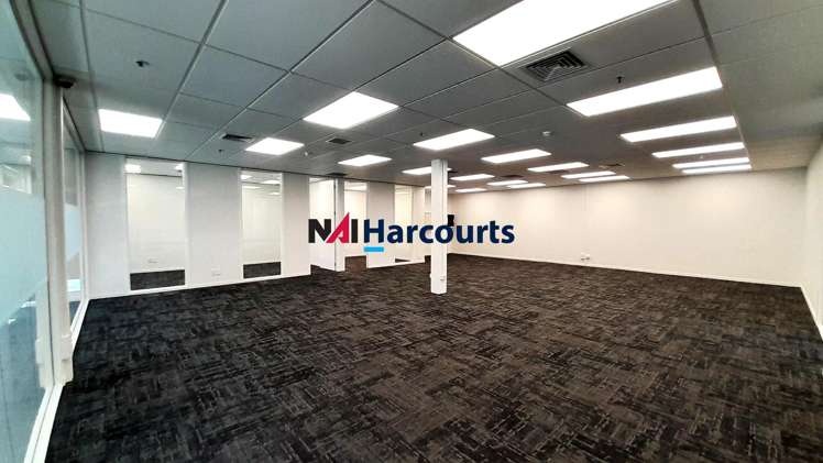 Office 2/61 Hurstmere Road Takapuna Industrial_3