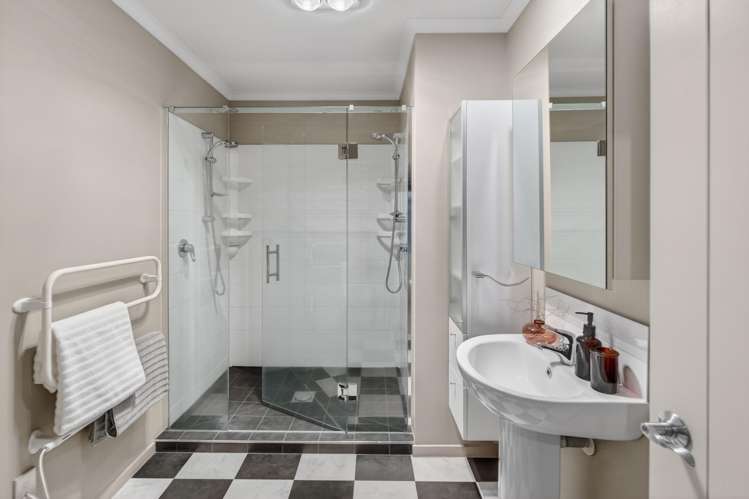 64B Holly Road St Albans_17