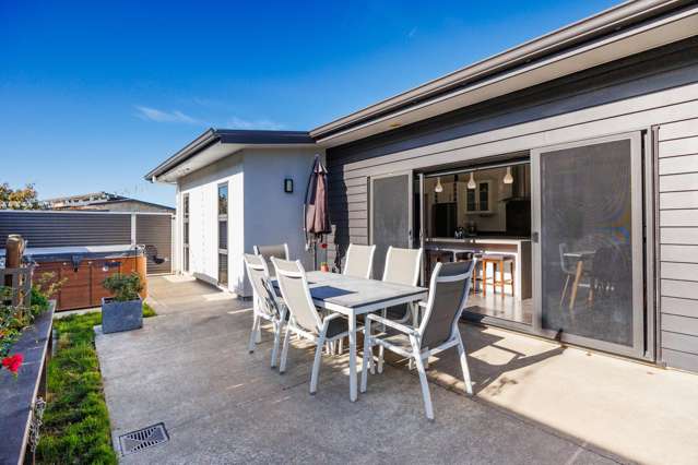 51 Chestnut Close Kelvin Grove_3