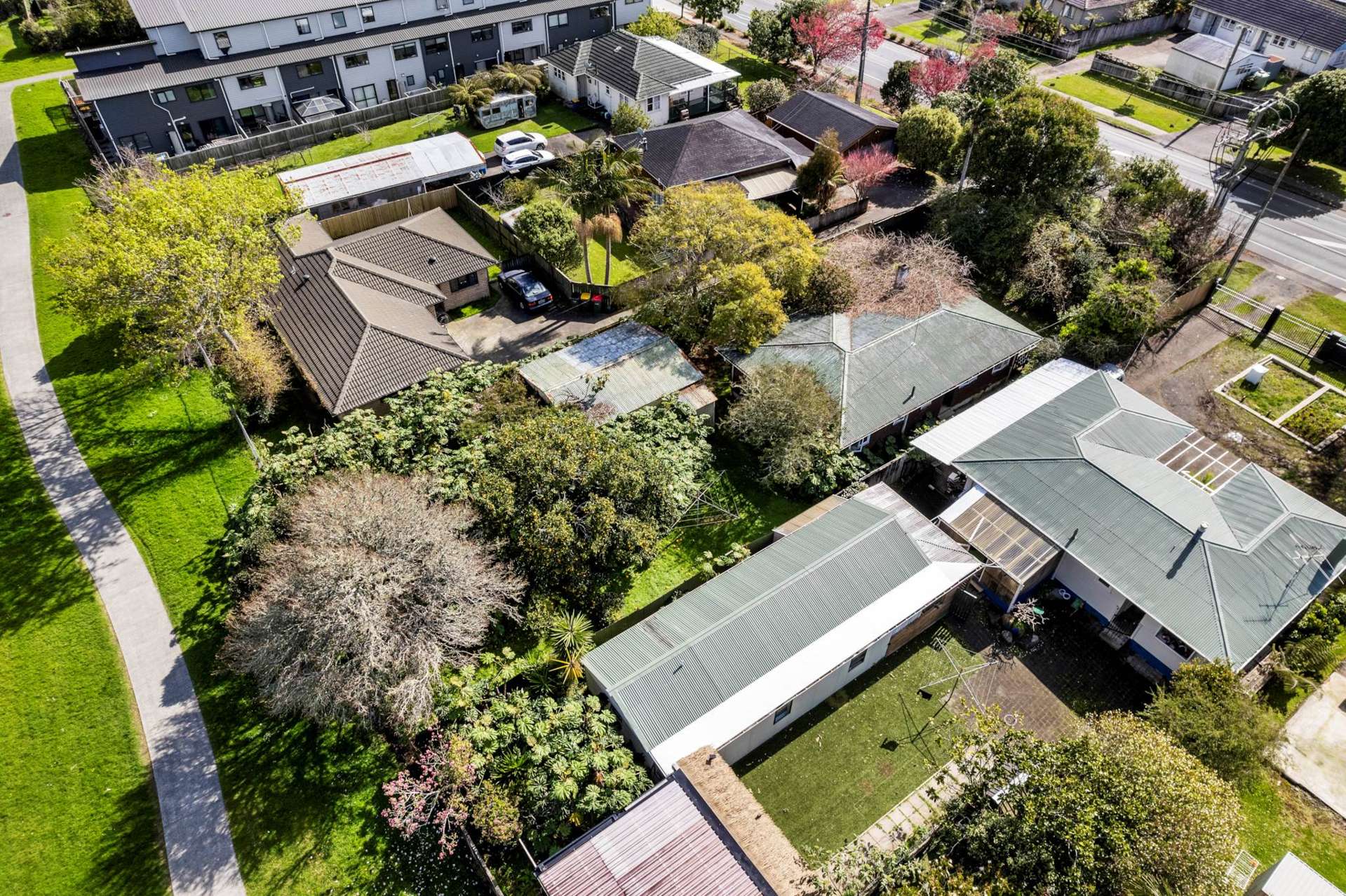 498 Swanson Road Ranui_0