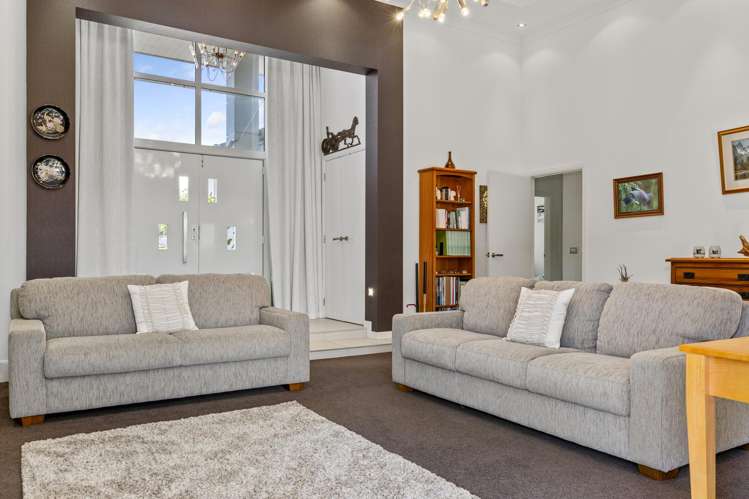 25 Magnolia Rise Waipahihi_14