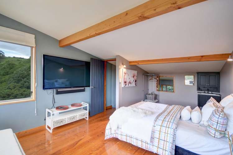 30 McIntosh Road 2492_9