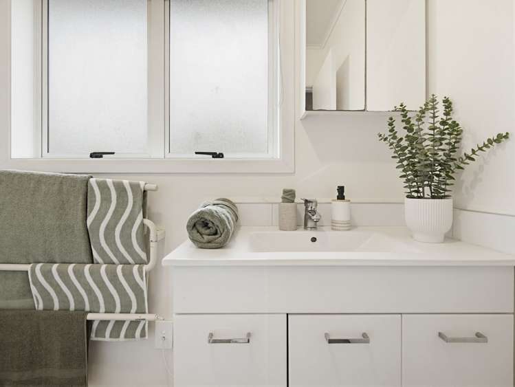 43a York St Hamilton East_20