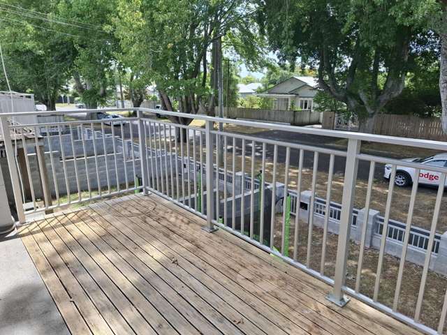 2/5 Kitchener Street 1055_3