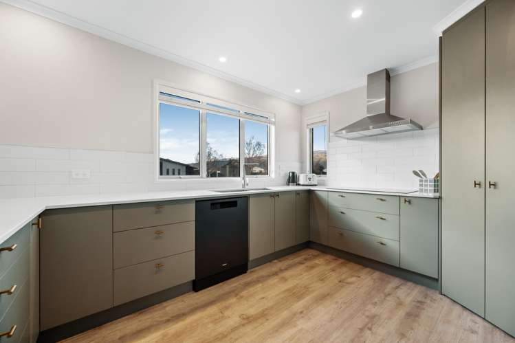 30 Waenga Drive_2