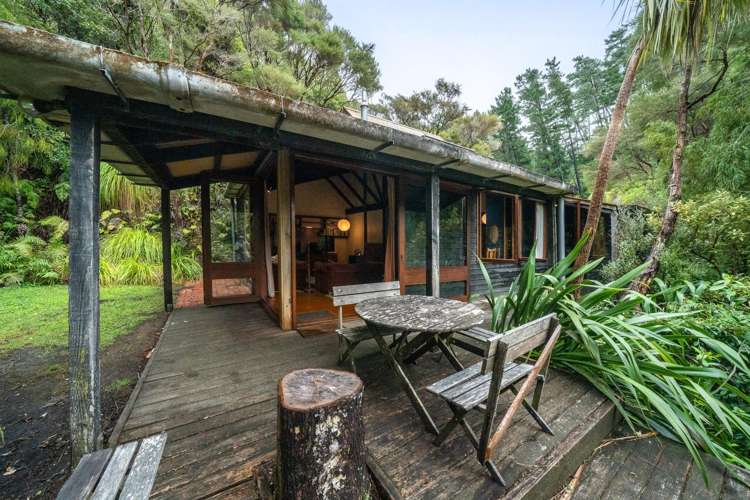 99 Elmslie Road Pinehaven_19