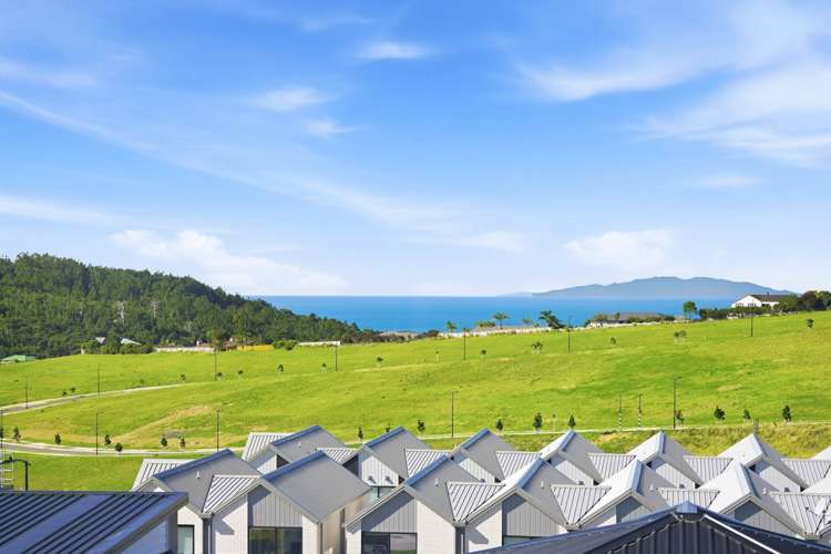 57 Matangi View Drive Orewa_36