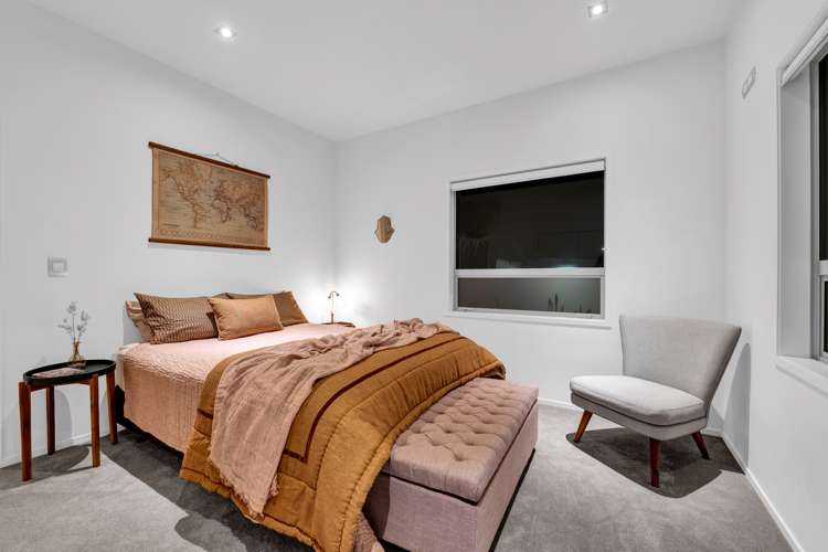 5c Beach Street Fitzroy_12