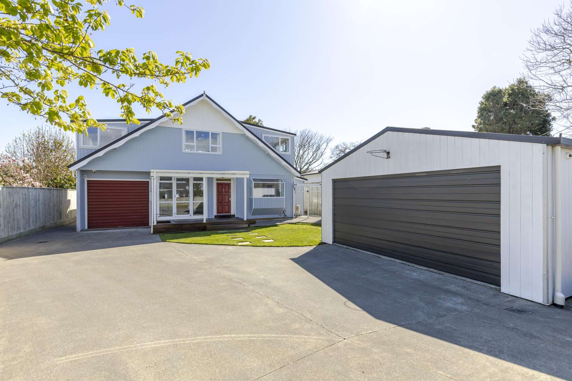 8 York Crescent Westown_0