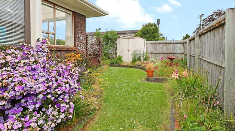 1/33 Swanson Road Henderson_16