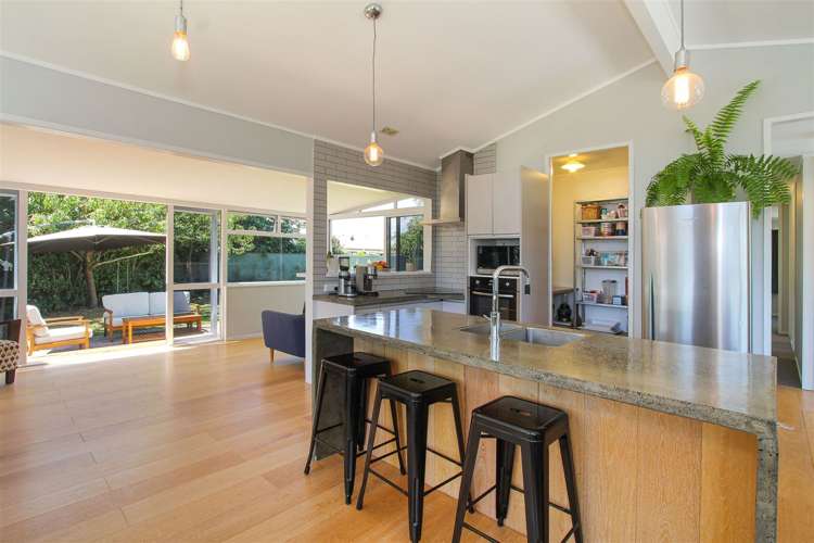 11 Taihiki Road Clarks Beach_5