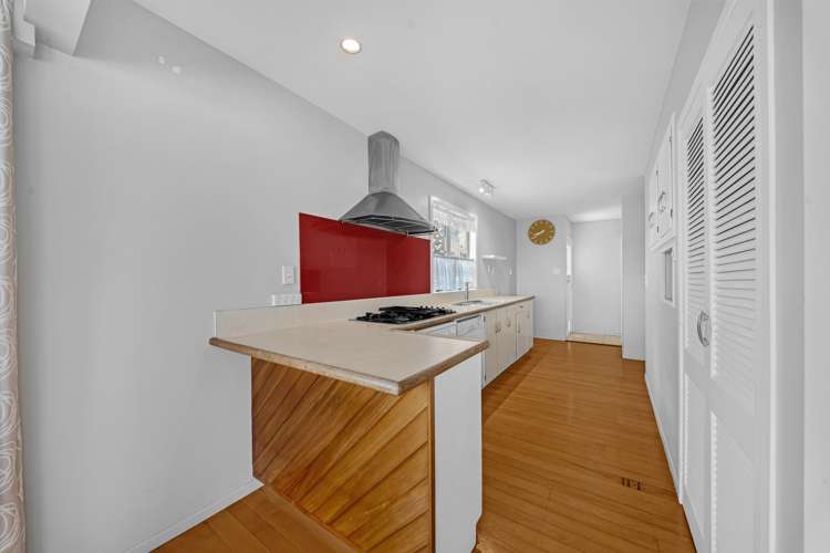 1/261 Don Buck Road Massey_12