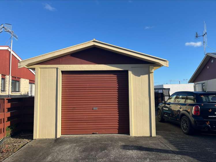  2 Winslow Place Levin_5