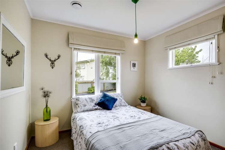 4 Holyrood Street Taradale_17