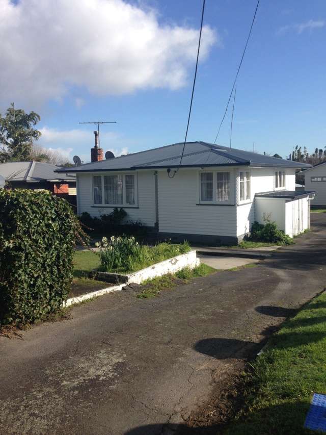 11 Amberley Avenue Te Atatu South_1