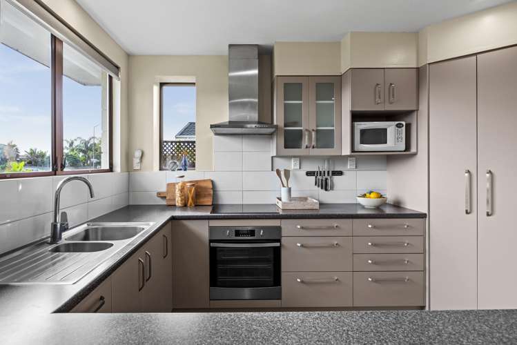 27 Coventry Avenue Tamatea_2