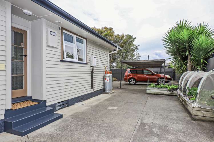 21a Elliott Crescent Havelock North_7
