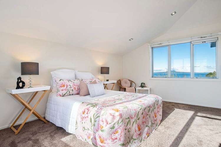 2/19 Toroa Street Torbay_13