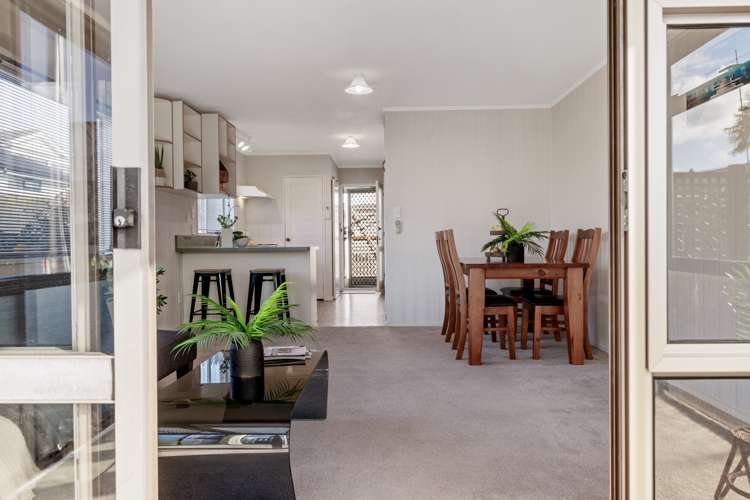 1/22 Kowhai Street Tauranga South_11