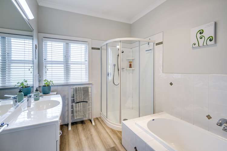 27 Te Awa Avenue Te Awa_11