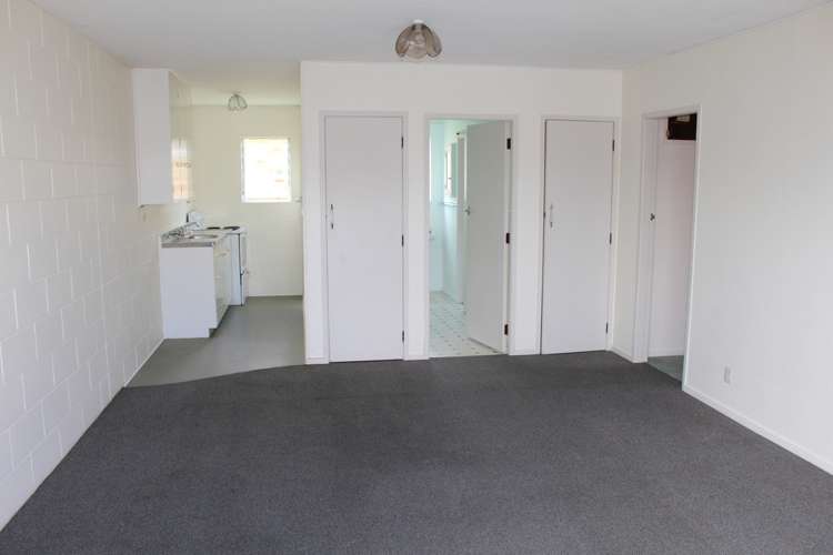 200 Old Farm Road Hamilton East_7