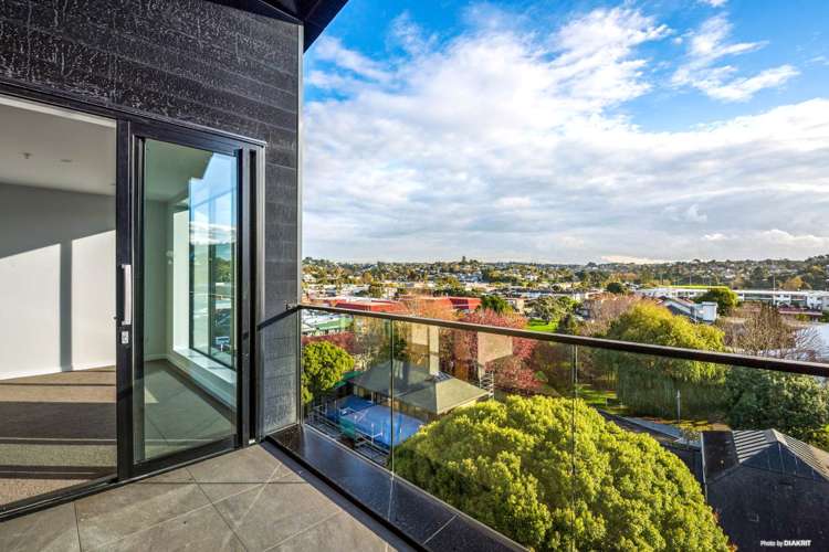 202/4 Bute Road Browns Bay_20