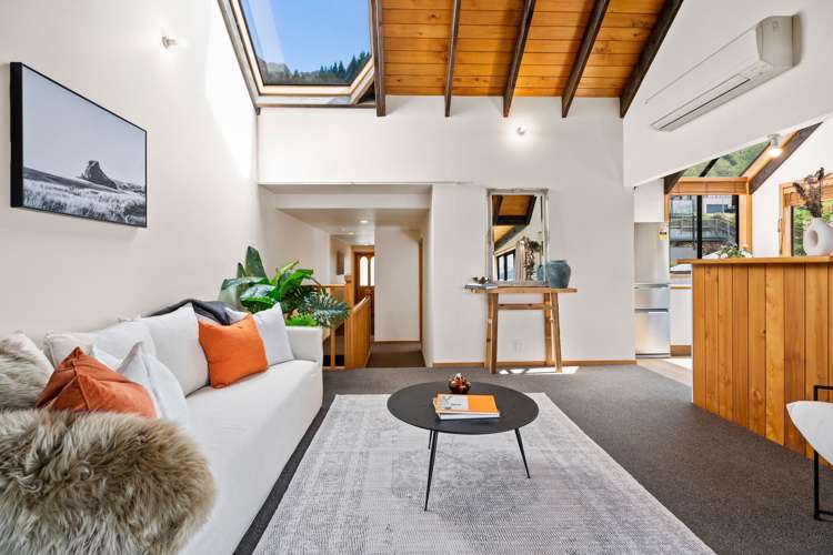 138a Wynyard Crescent Fernhill/Sunshine Bay_7