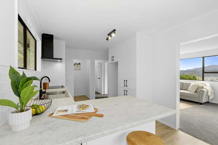 66 Castlerea Street Wainuiomata_10