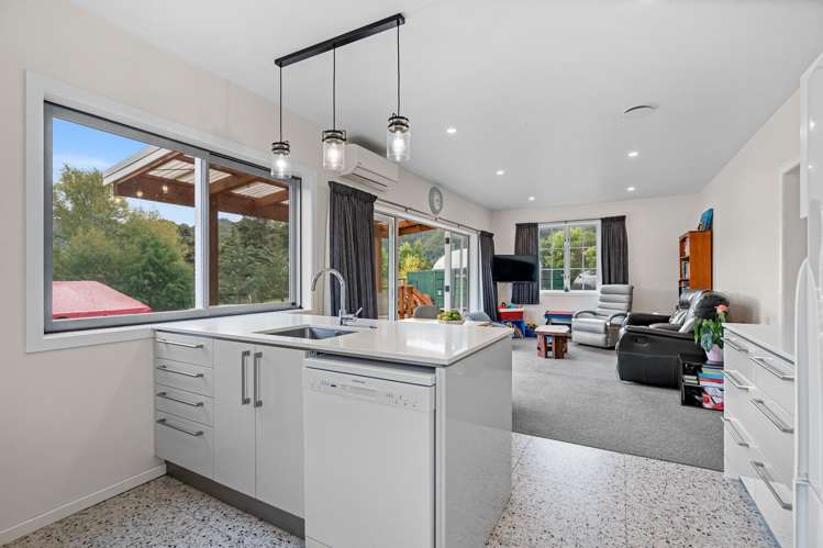 6 Tavinor Road Otaika Valley_29