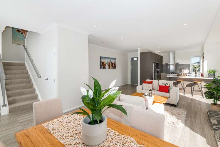 86 Mackay Drive Greenhithe_7