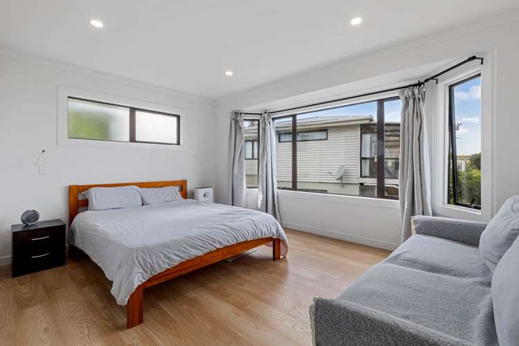 2/126 Carlisle Road Browns Bay_11