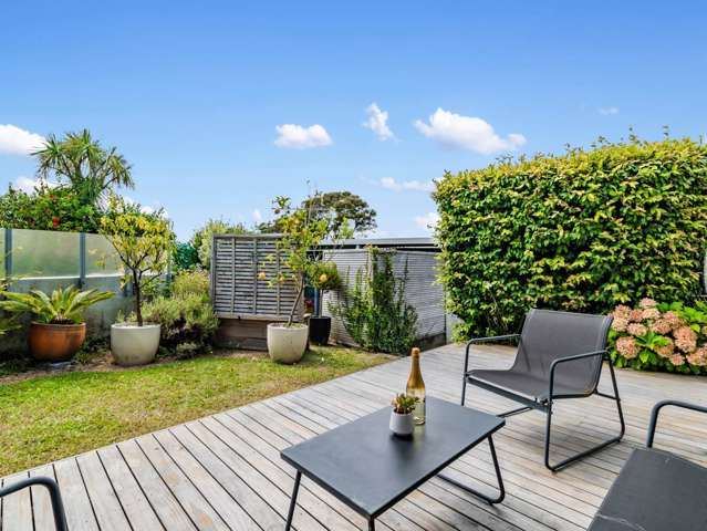 Affordable Castor Bay Gem