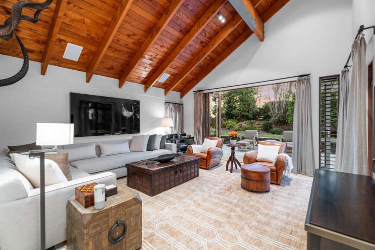 42 Porterfield Road Whitford_21