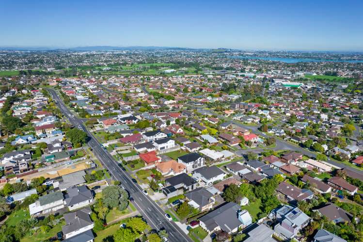 37a Bradbury Road Botany Downs_31