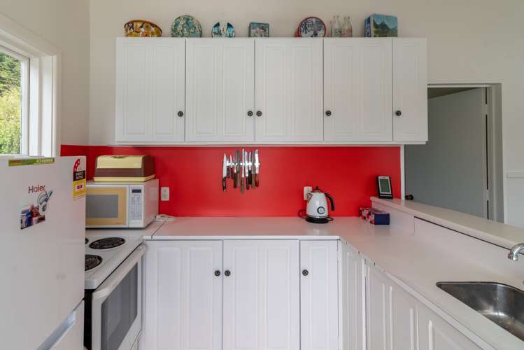 6516 Christchurch Akaroa Road Takamatua_7