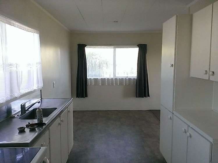 8 Bundena Place Clendon Park_5