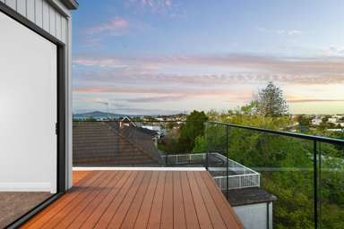 64 Codrington Crescent_4