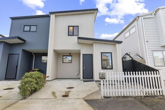 Two Bed + Office - Modern Home