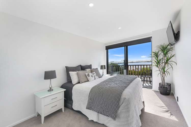 2/80 McCormacks Bay Road Mount Pleasant_16
