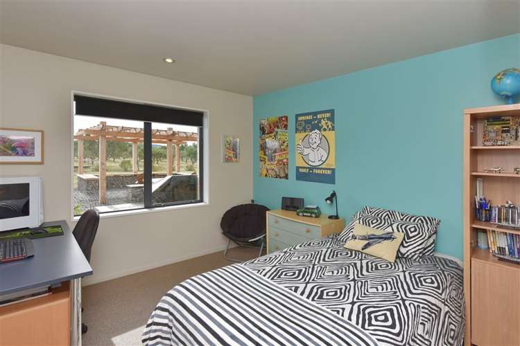 323 Georges Road Amberley_9