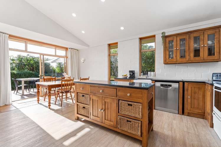 1358A Whangaparaoa Road Army Bay_7