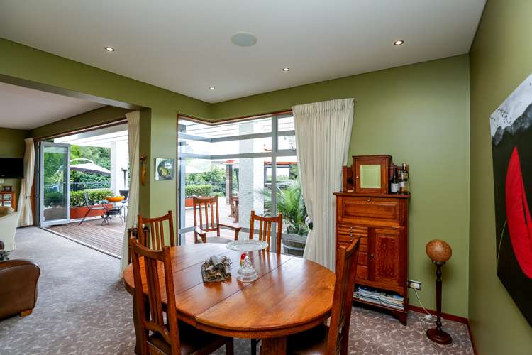 531 South Road Omata_12