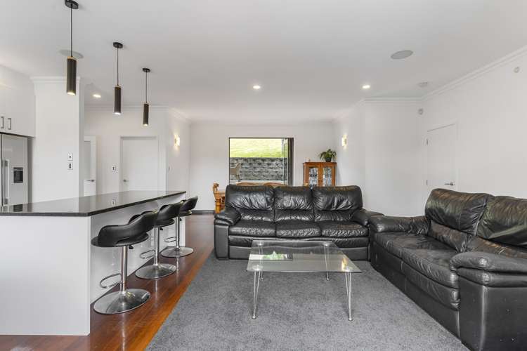 73 Waldorf Crescent Orewa_5